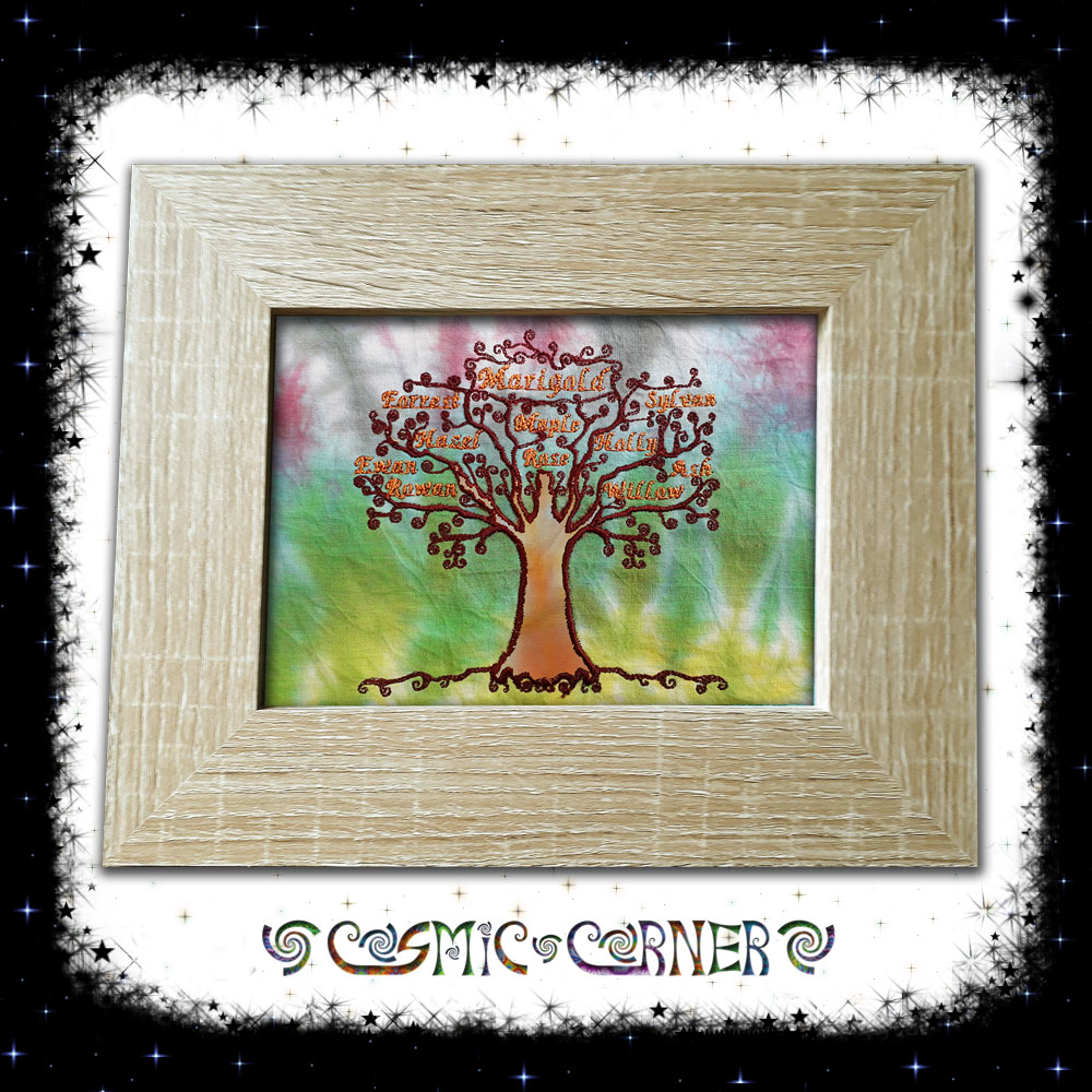 Personalised Family Tree Embroidery Gift - Cosmic-Corner.com